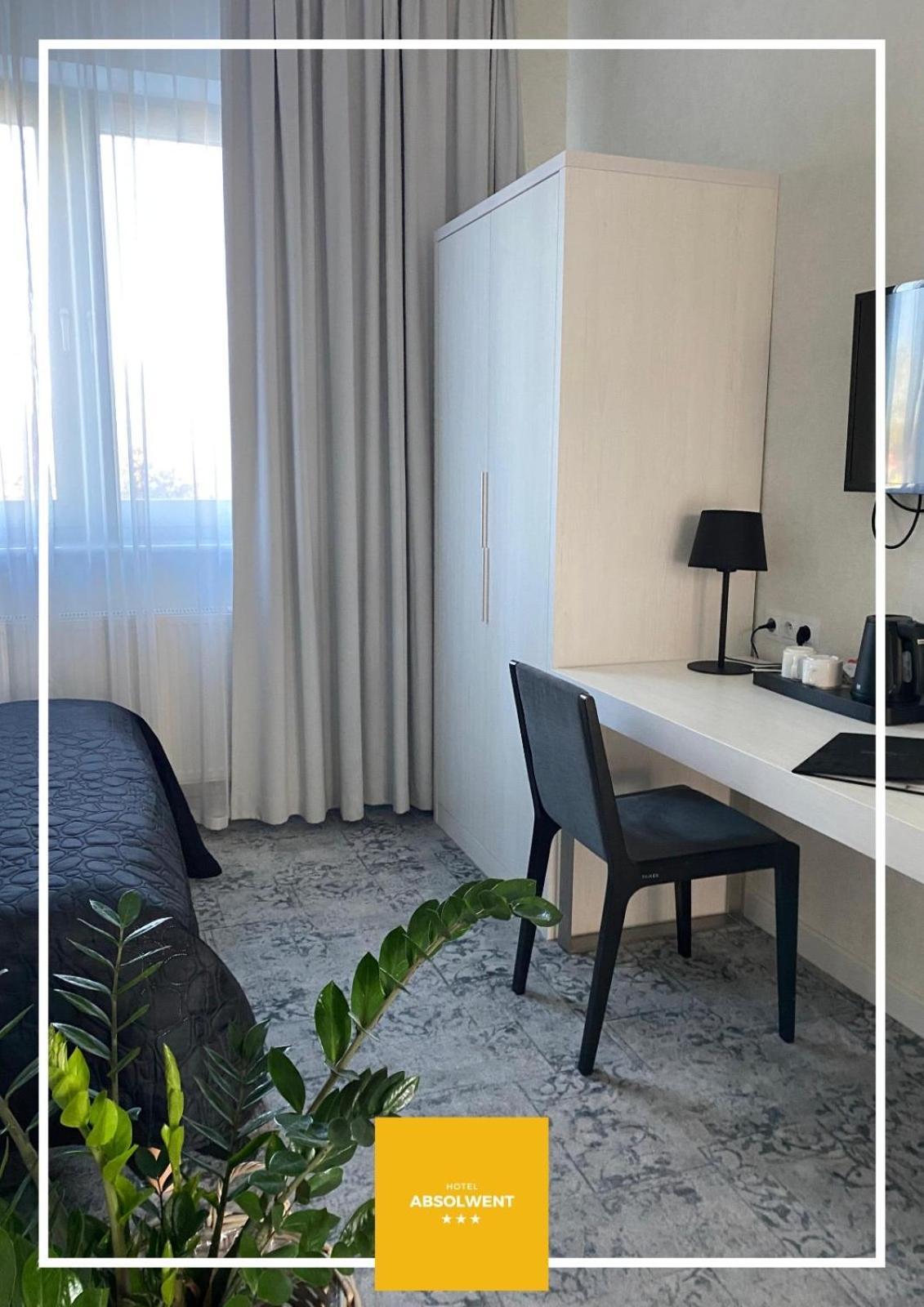 Hotel Absolwent Gostyń المظهر الخارجي الصورة