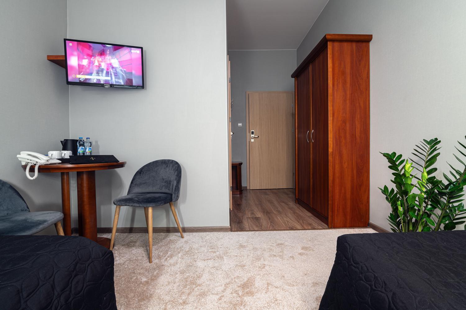 Hotel Absolwent Gostyń المظهر الخارجي الصورة