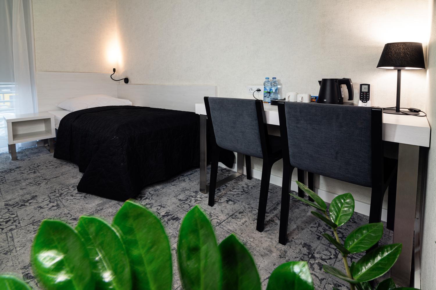 Hotel Absolwent Gostyń المظهر الخارجي الصورة
