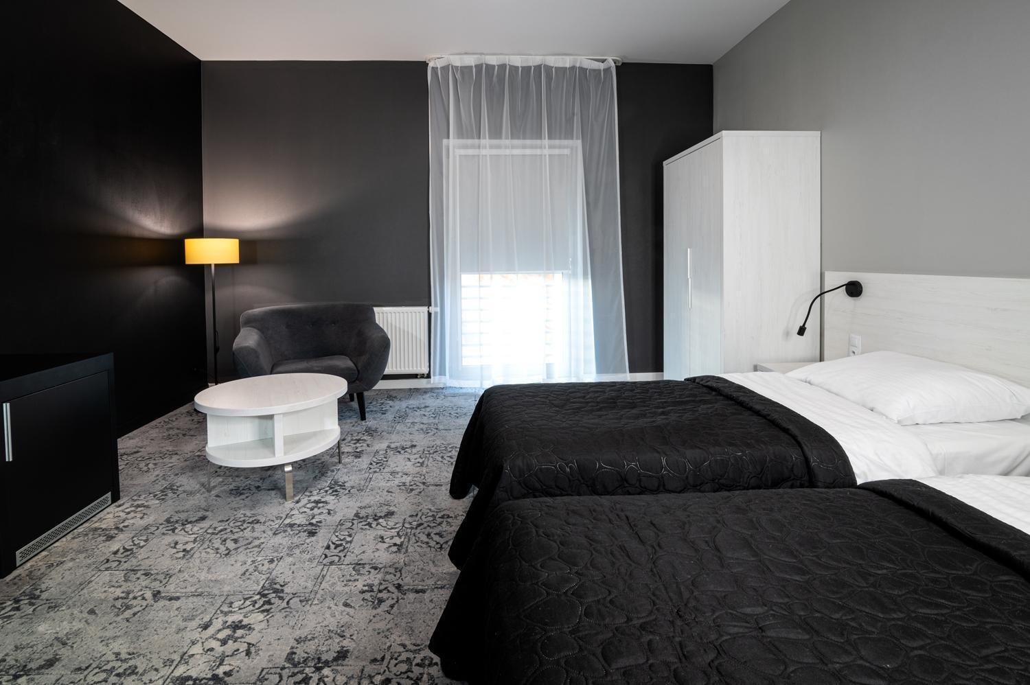 Hotel Absolwent Gostyń المظهر الخارجي الصورة
