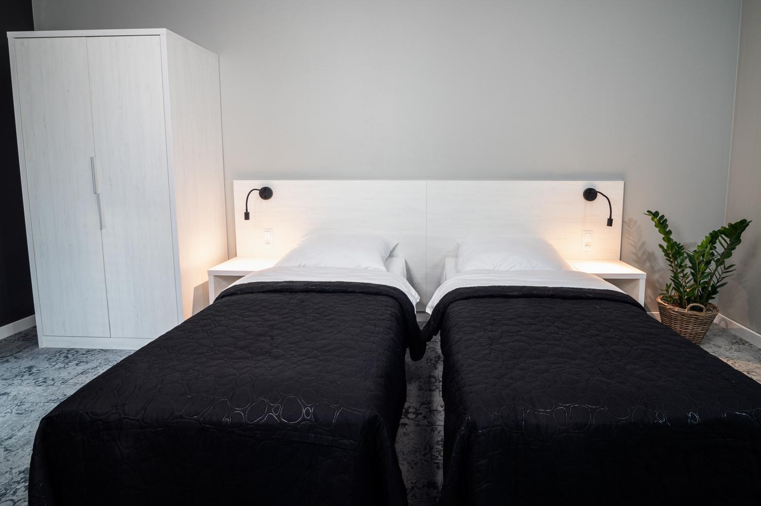 Hotel Absolwent Gostyń المظهر الخارجي الصورة