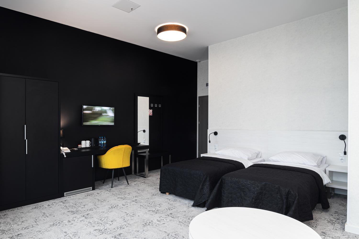 Hotel Absolwent Gostyń المظهر الخارجي الصورة