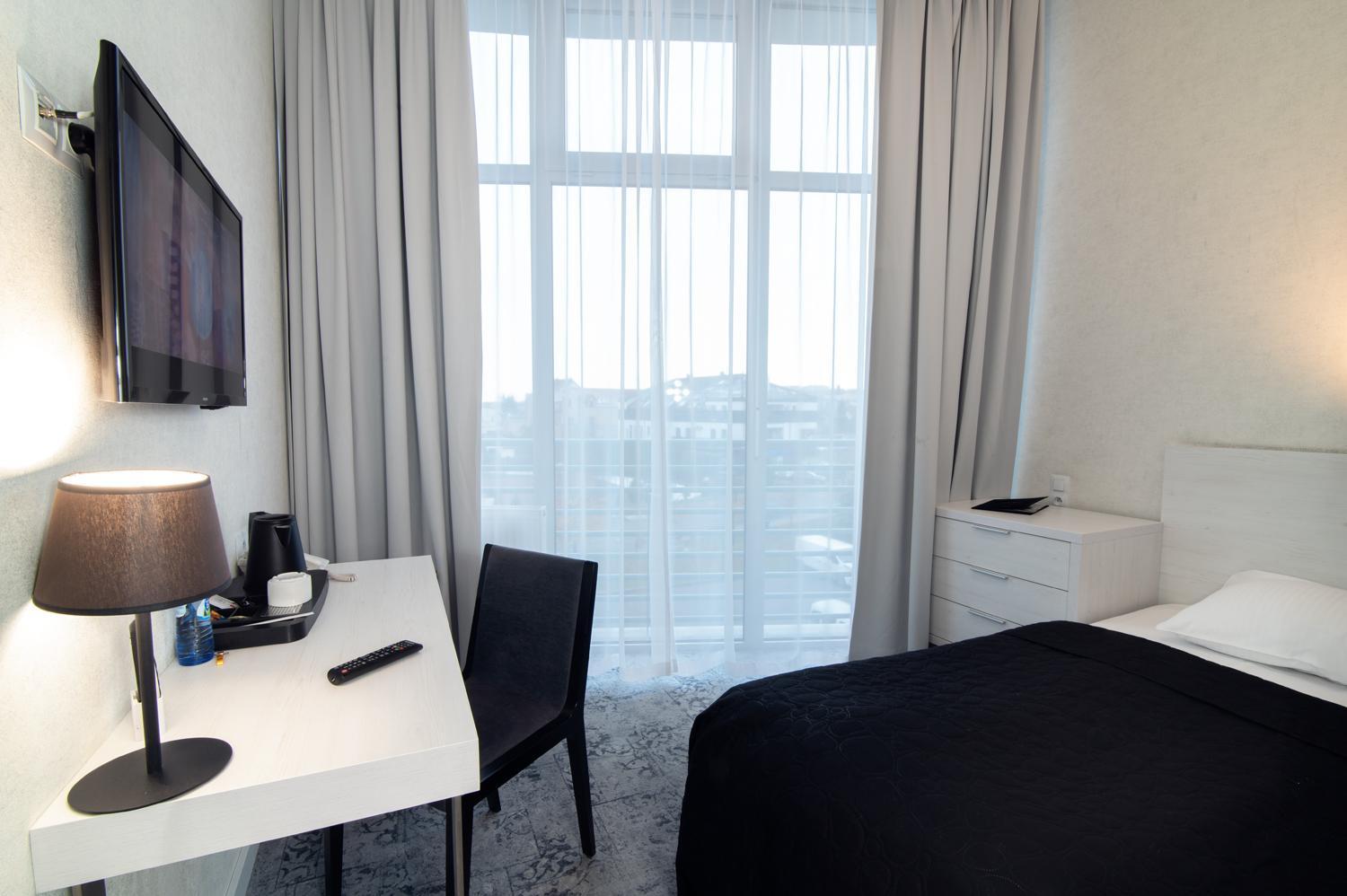 Hotel Absolwent Gostyń المظهر الخارجي الصورة